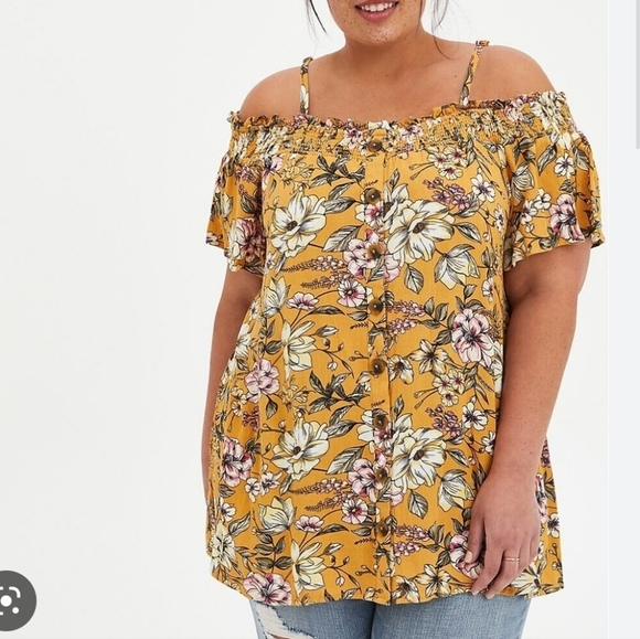 Torrid yellow floral gauze smocked cold shoulder top size 1 - Picture 1 of 10